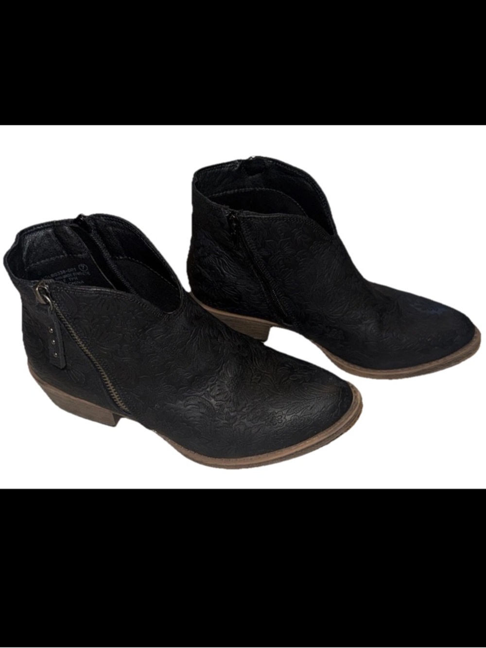 Women's Western Very G Black Floral Embossed Western Booties Sz‎ 7- Gently Used